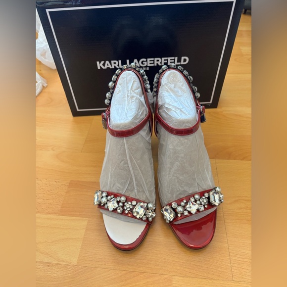 Karl lagerfeld Claude Embellished
Sandal NWT - Picture 10 of 15